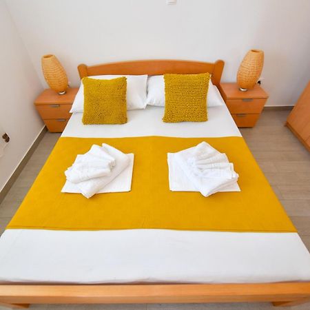 Apartments Yoko Novalja Εξωτερικό φωτογραφία