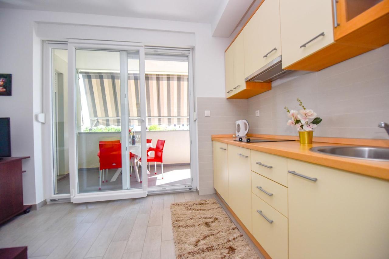 Apartments Yoko Novalja Εξωτερικό φωτογραφία