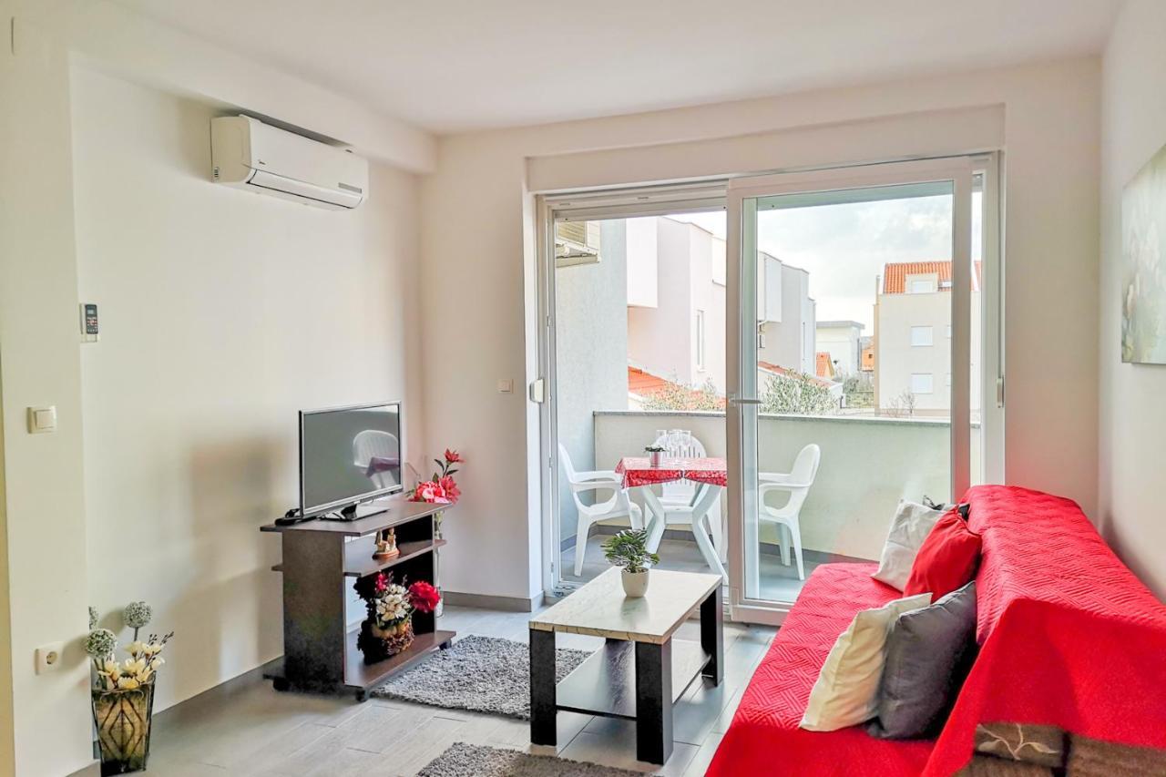 Apartments Yoko Novalja Εξωτερικό φωτογραφία