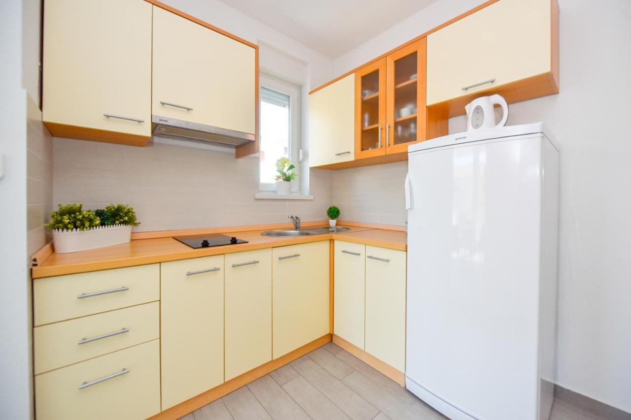 Apartments Yoko Novalja Εξωτερικό φωτογραφία