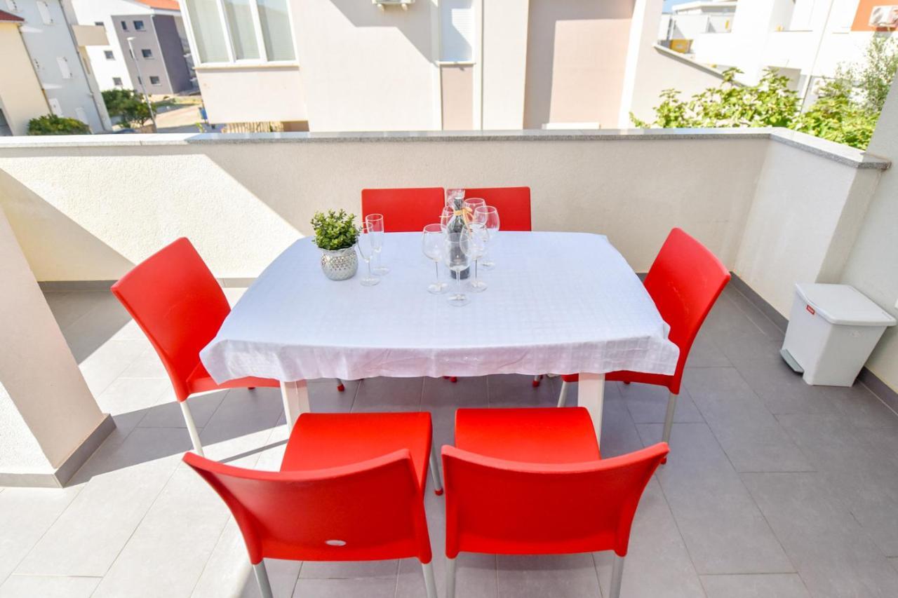Apartments Yoko Novalja Εξωτερικό φωτογραφία
