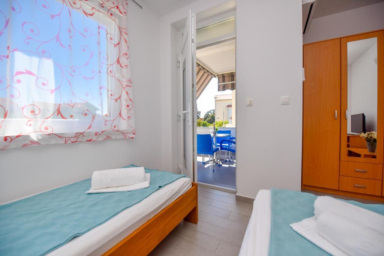 Apartments Yoko Novalja Εξωτερικό φωτογραφία