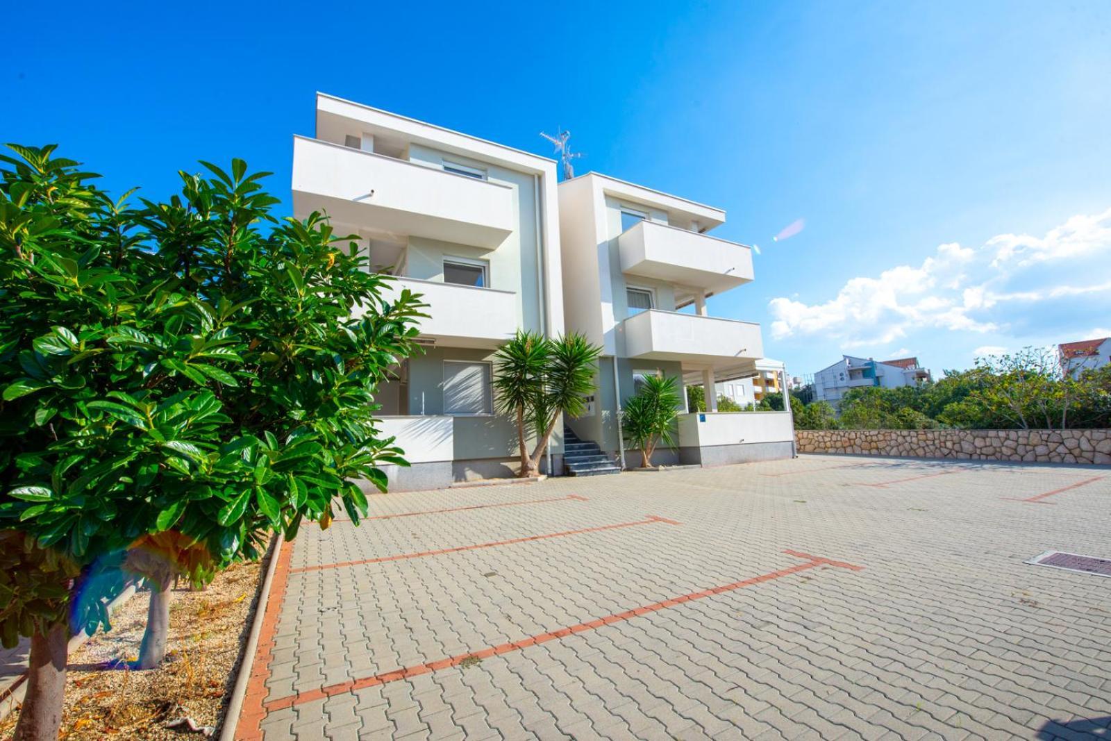 Apartments Yoko Novalja Εξωτερικό φωτογραφία