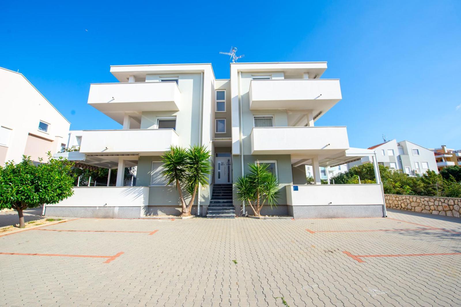 Apartments Yoko Novalja Εξωτερικό φωτογραφία