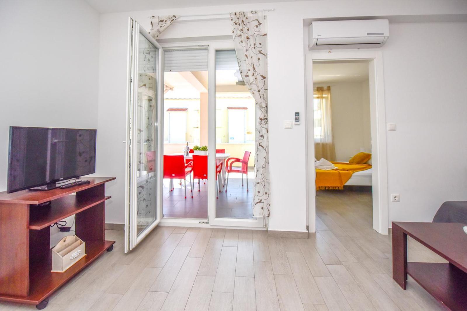 Apartments Yoko Novalja Εξωτερικό φωτογραφία