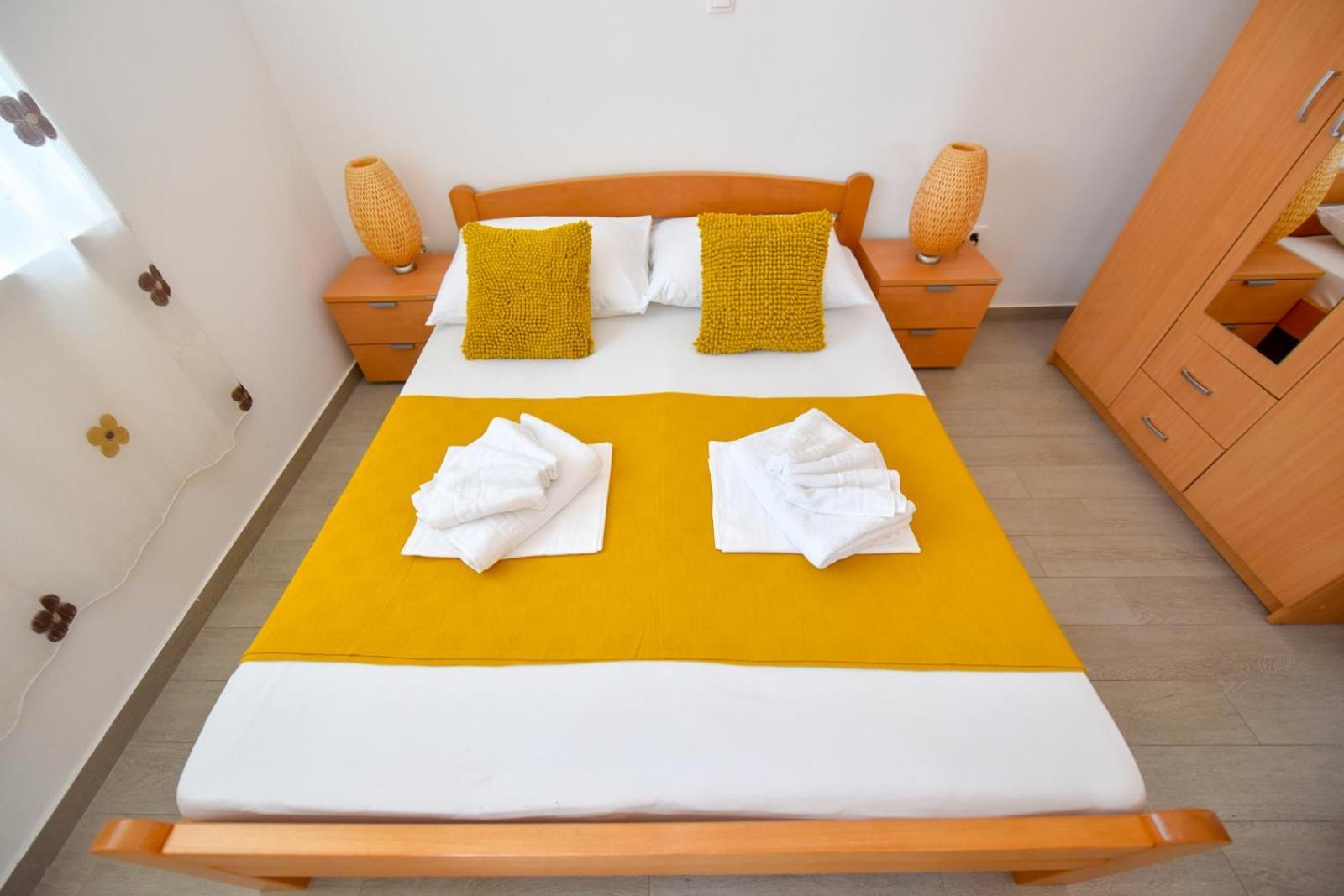 Apartments Yoko Novalja Εξωτερικό φωτογραφία