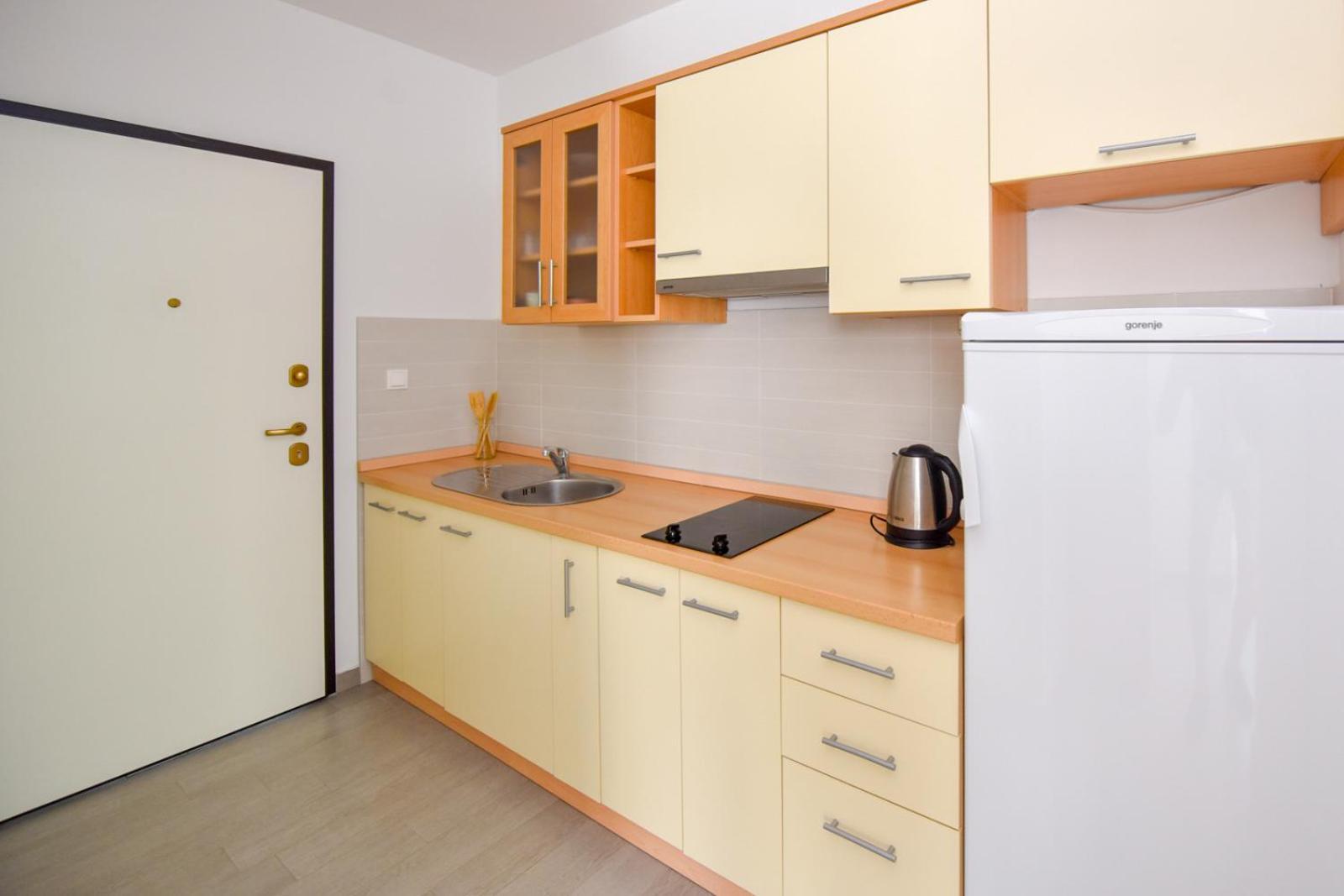 Apartments Yoko Novalja Εξωτερικό φωτογραφία