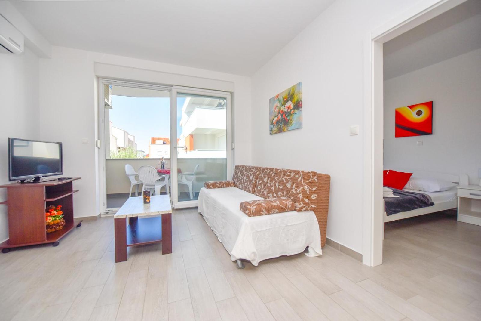 Apartments Yoko Novalja Εξωτερικό φωτογραφία